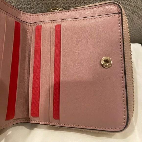 New Valentino Garavani Pink Mauve Wallet with Gold Studs - Picture 8 of 12